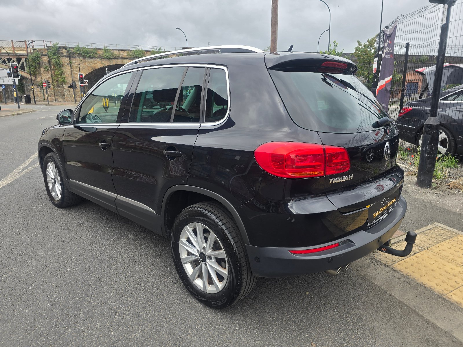 Volkswagen Tiguan - Image 5