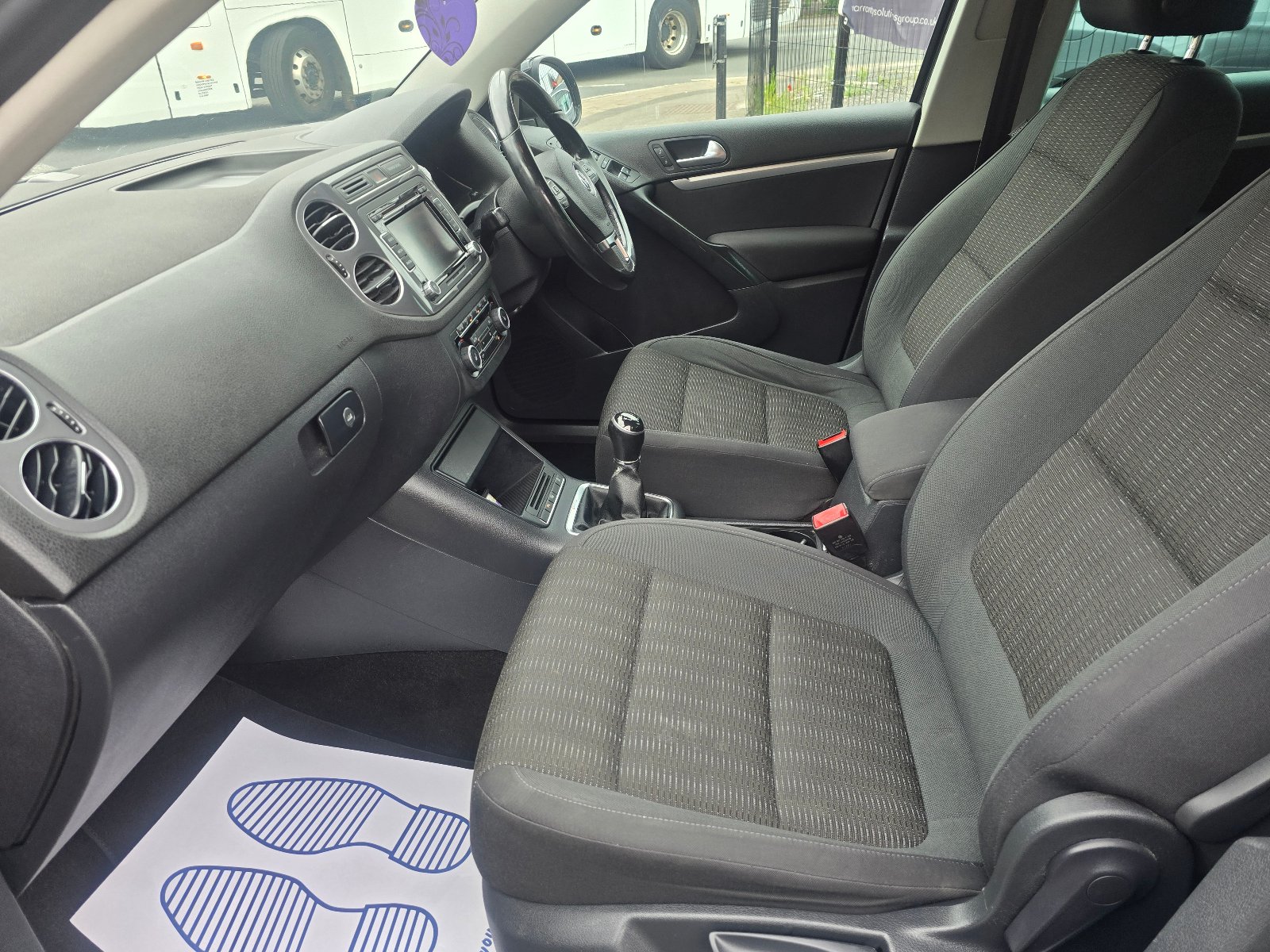 Volkswagen Tiguan - Image 13