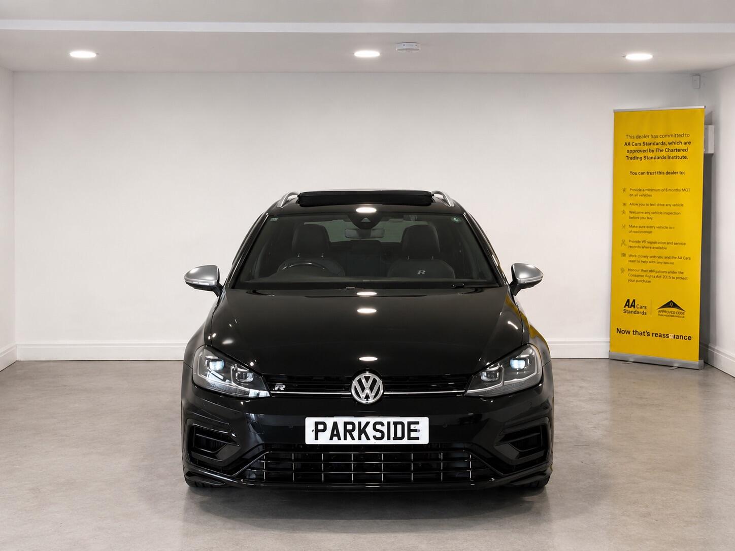 Volkswagen Golf - Image 5