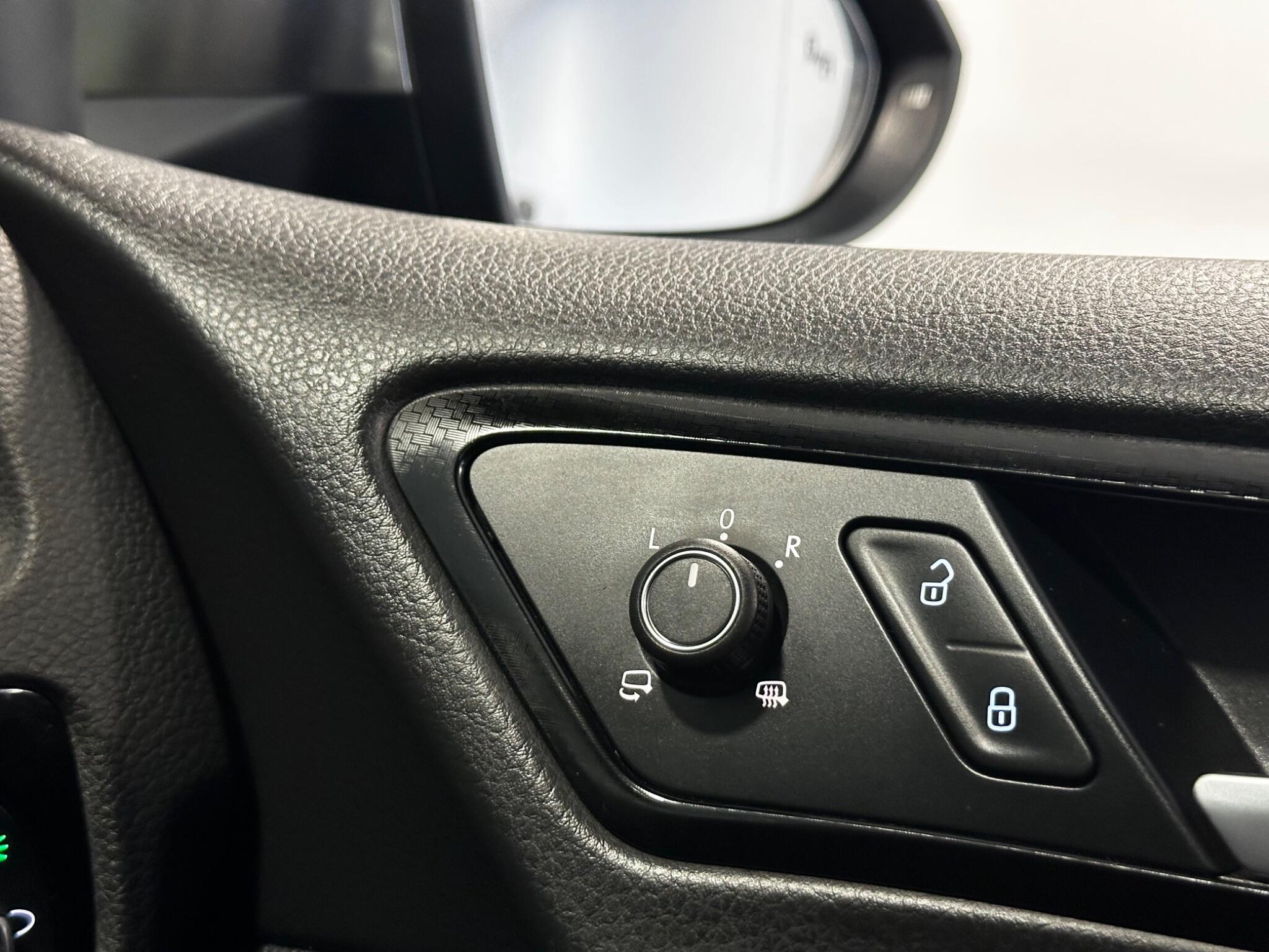 Volkswagen Golf - Image 14