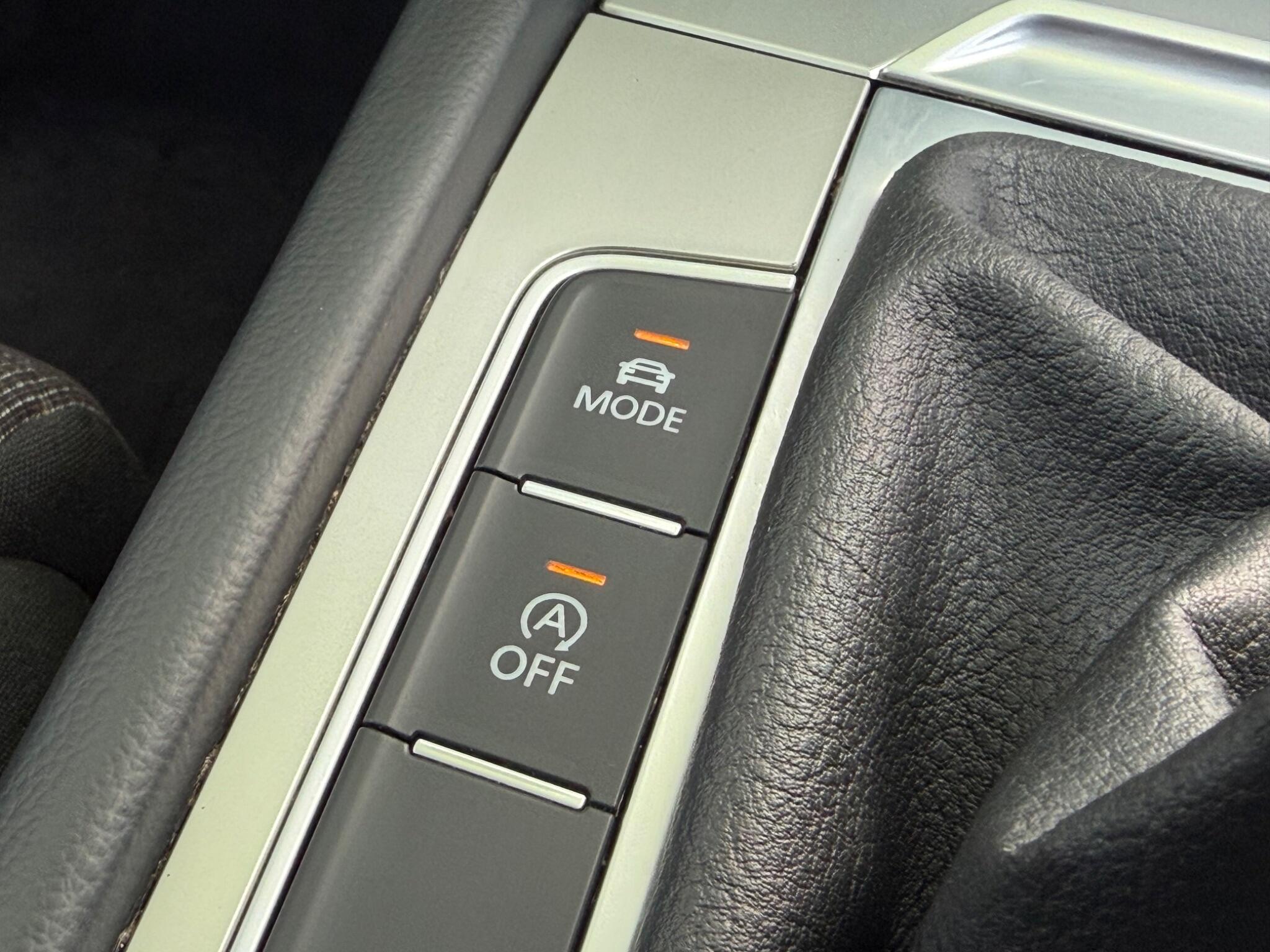 Volkswagen Passat - Image 38