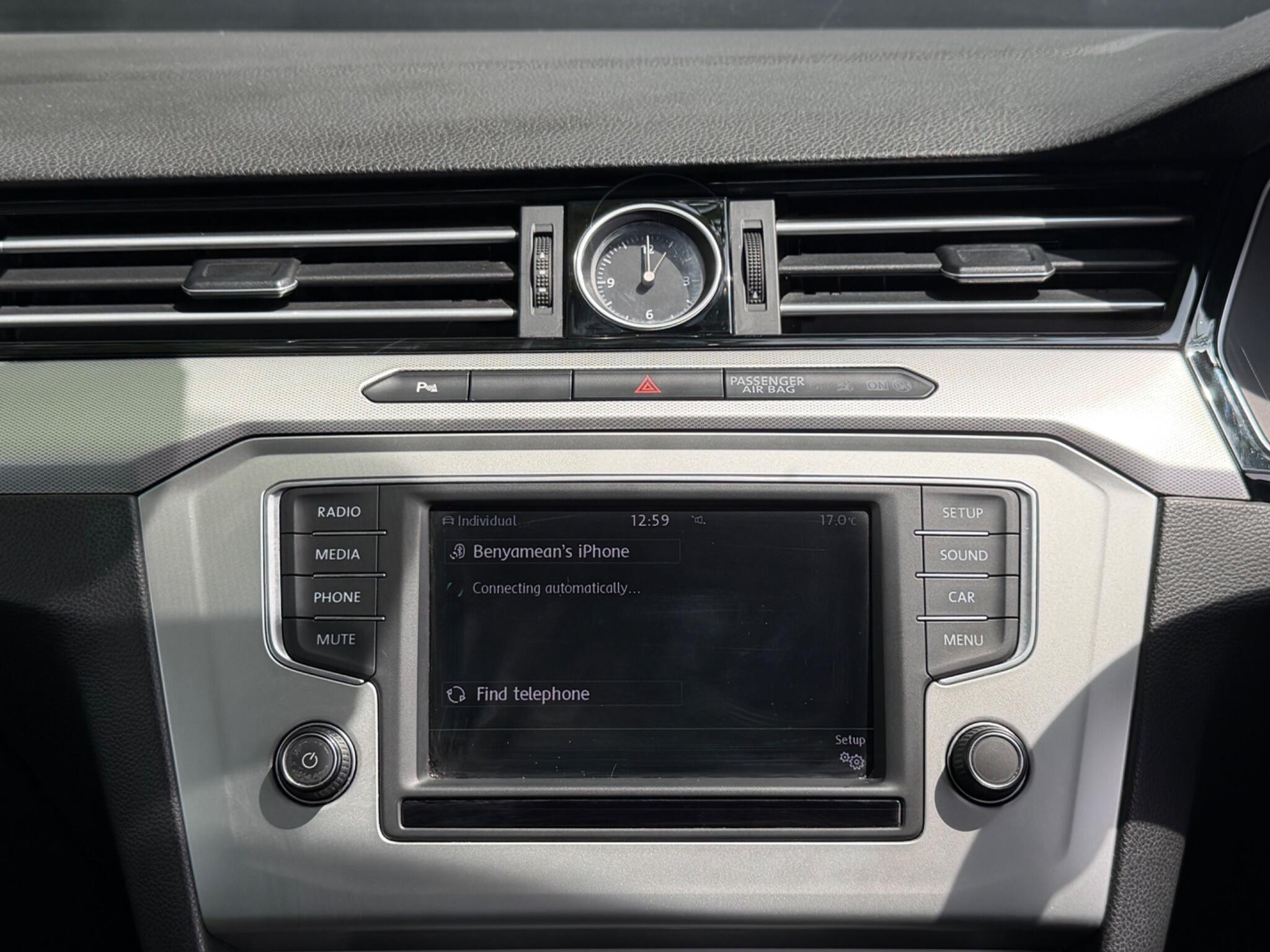 Volkswagen Passat - Image 45