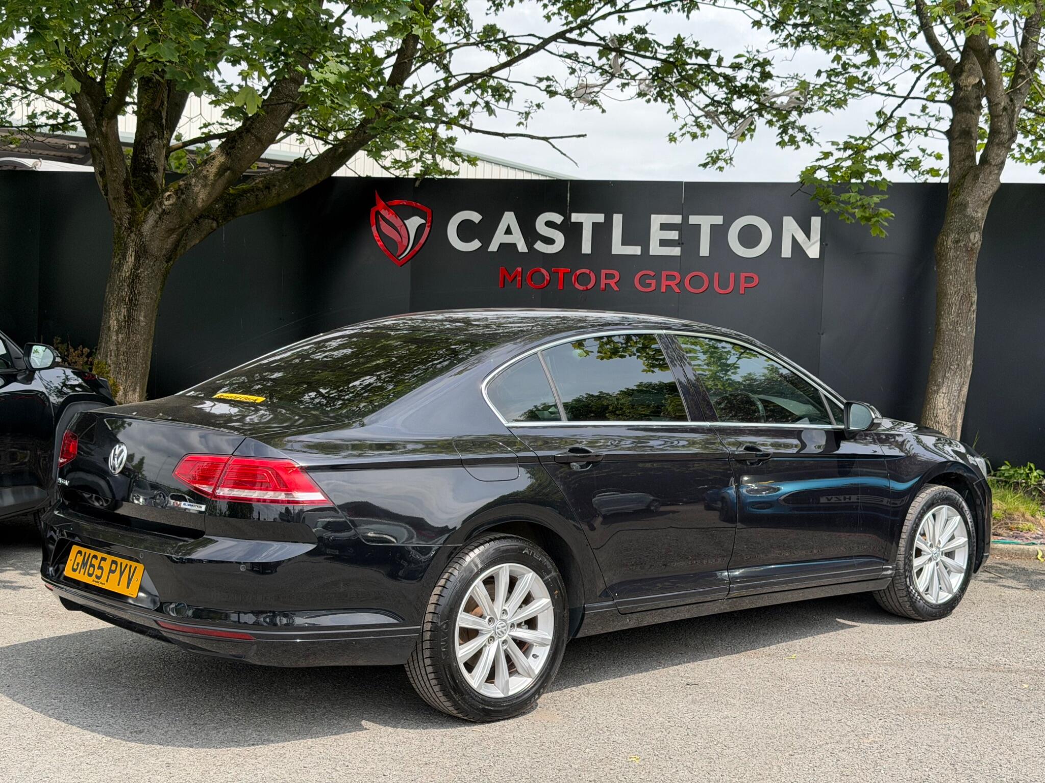 Volkswagen Passat - Image 49