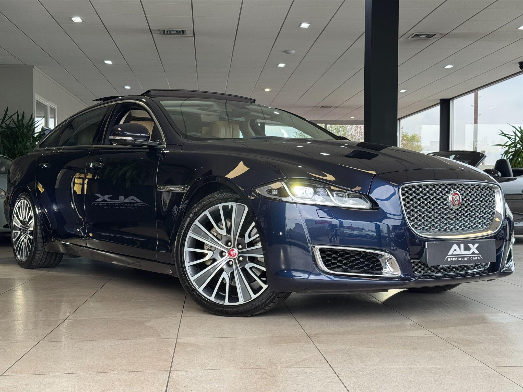 Jaguar XJ
