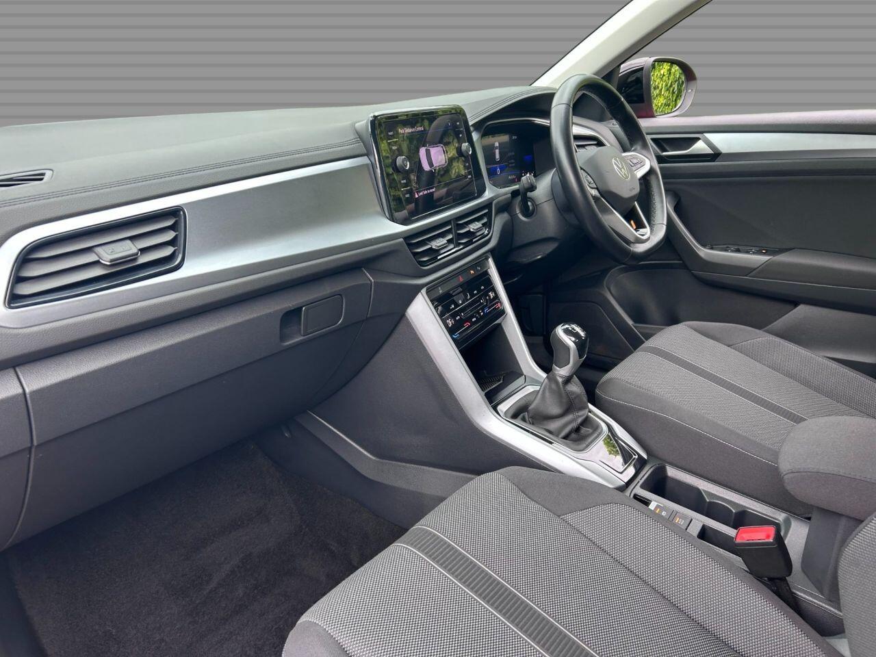 Volkswagen T-Roc - Image 16