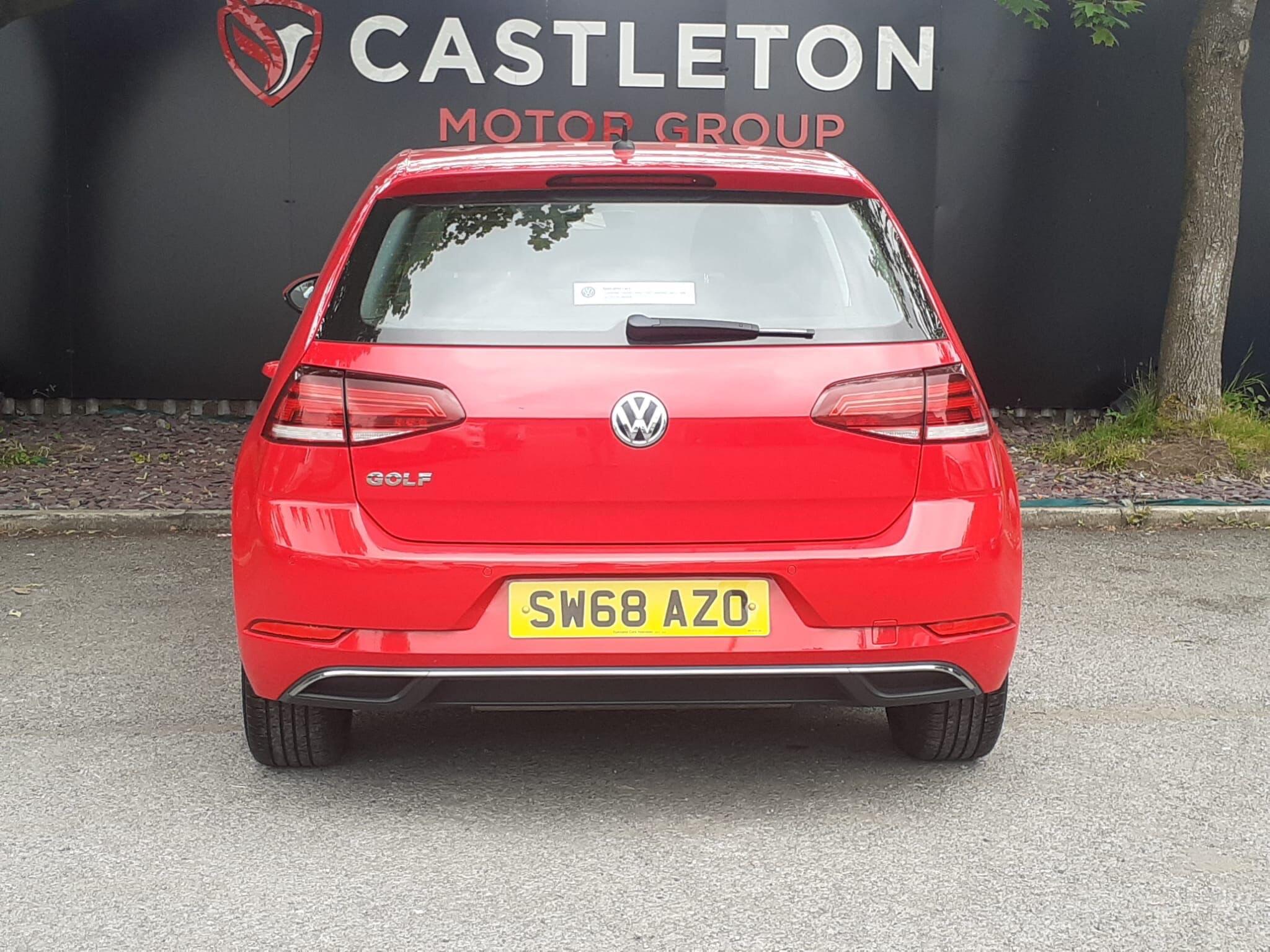 Volkswagen Golf - Image 11