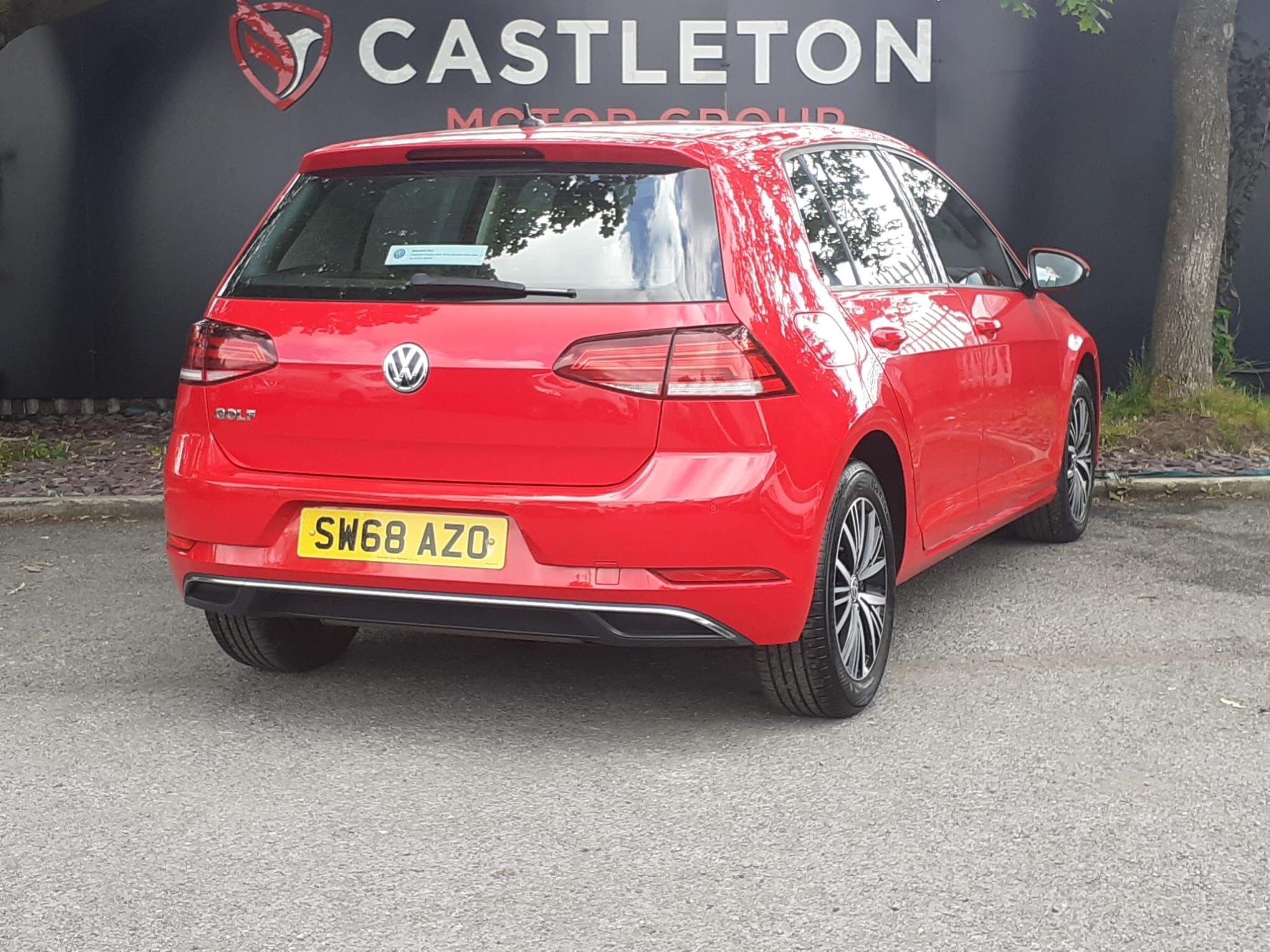 Volkswagen Golf - Image 13