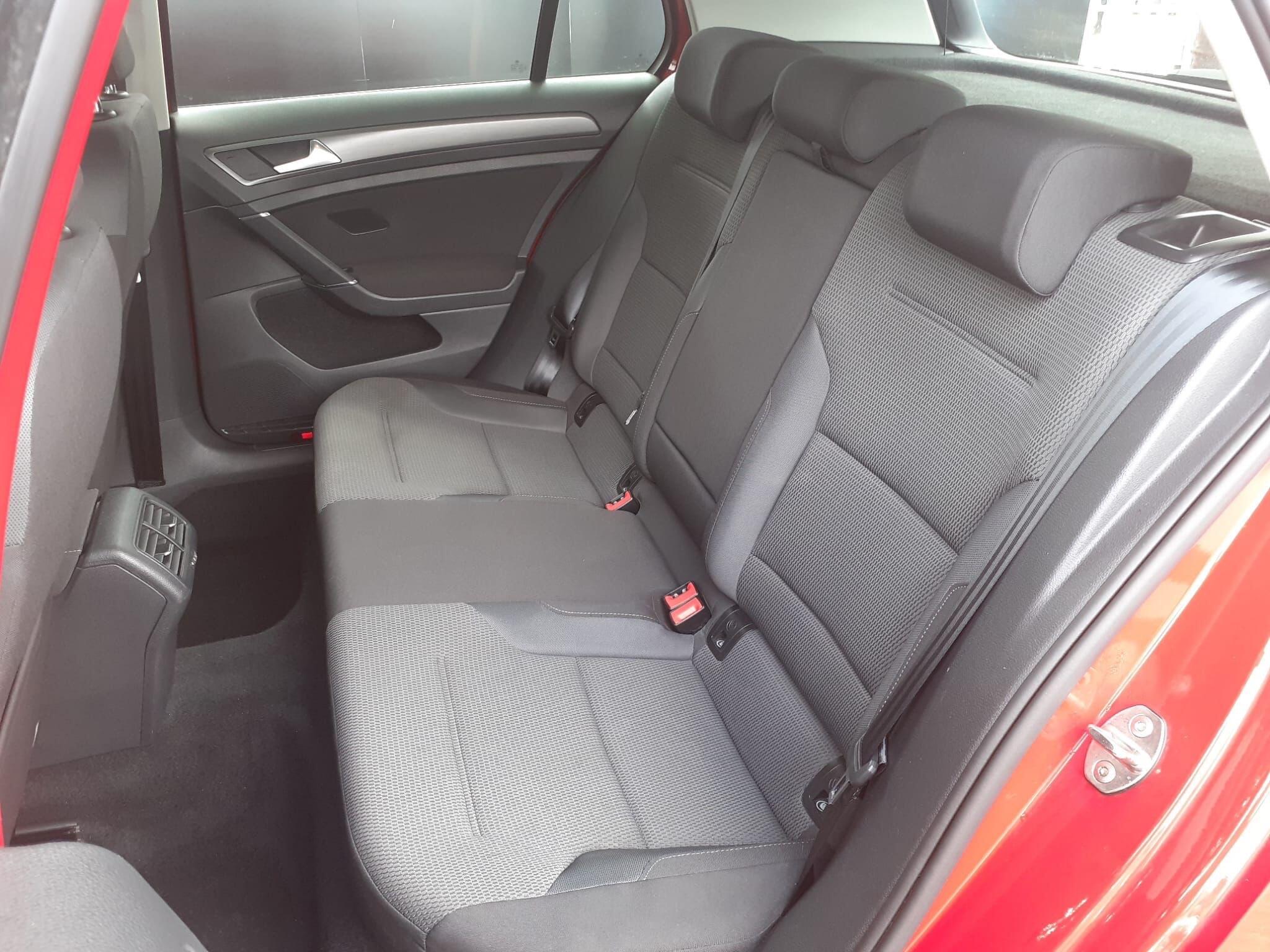 Volkswagen Golf - Image 18