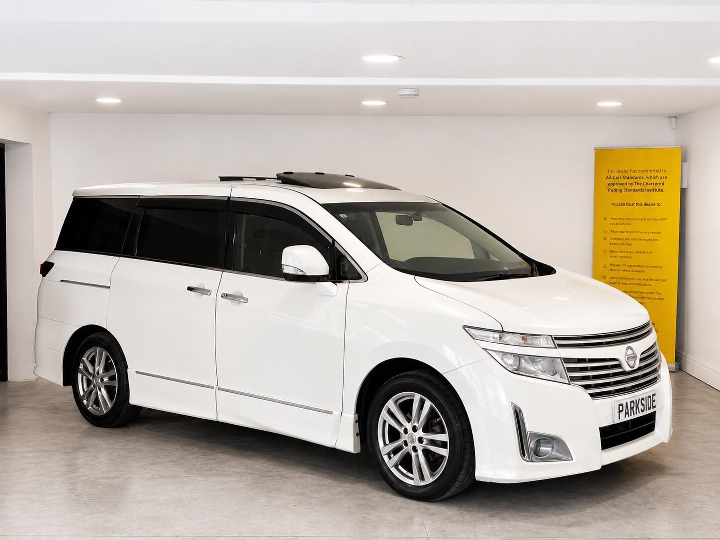 Nissan Elgrand - Image 10