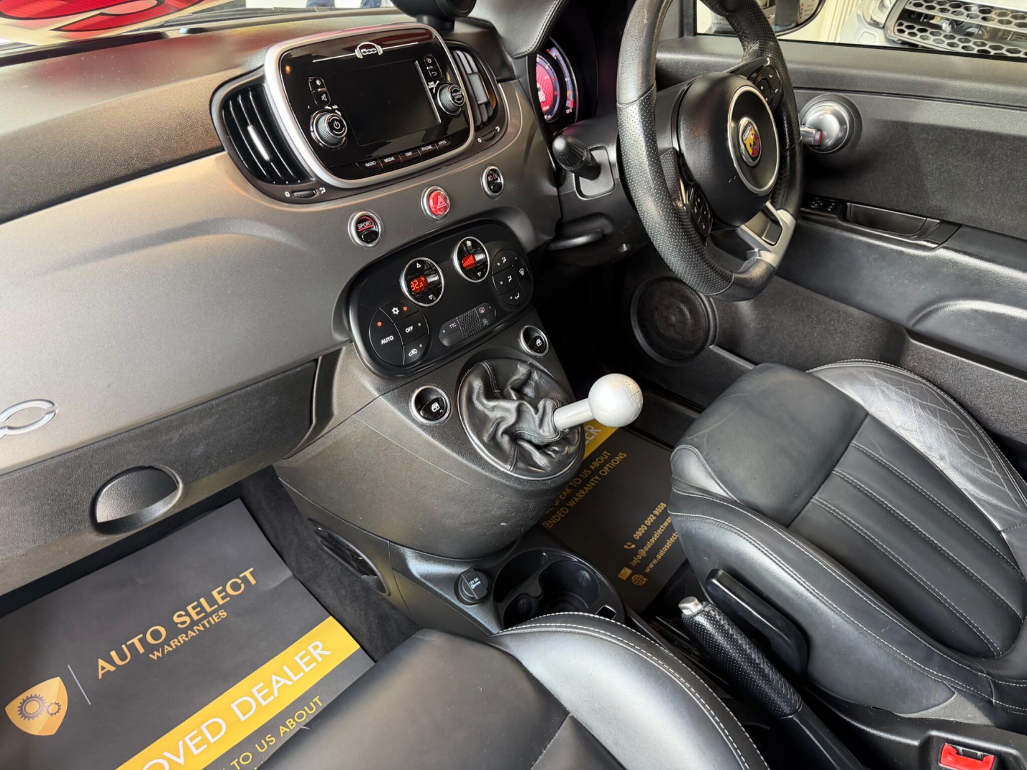 Abarth 595 - Image 18