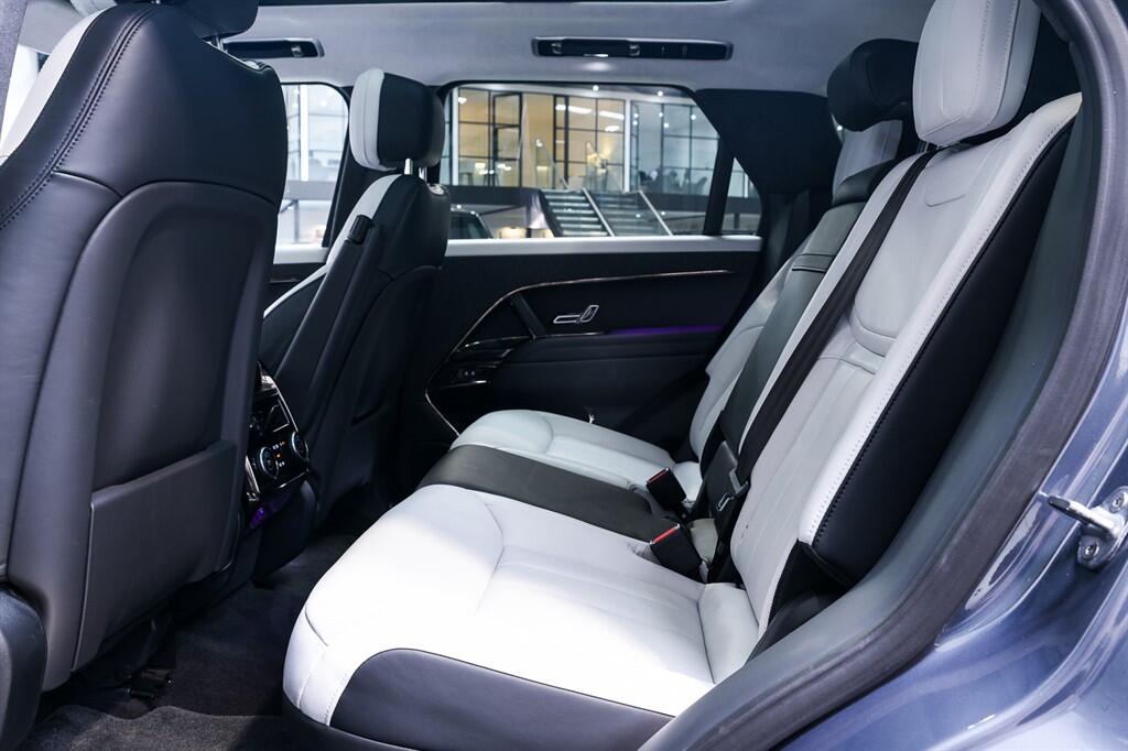Land Rover RANGE ROVER SPORT - Image 14