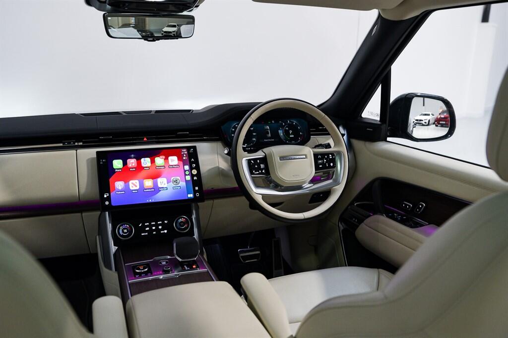 Land Rover Range Rover - Image 12