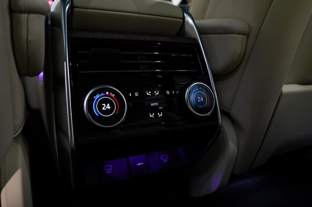 Land Rover Range Rover - Image 19