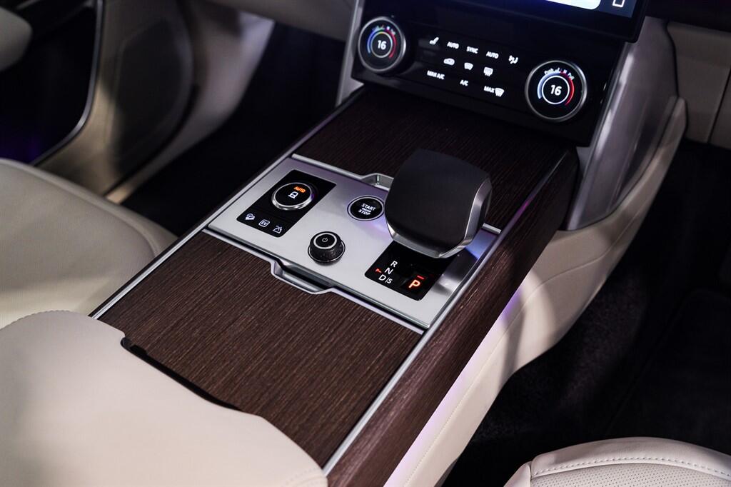 Land Rover Range Rover - Image 20