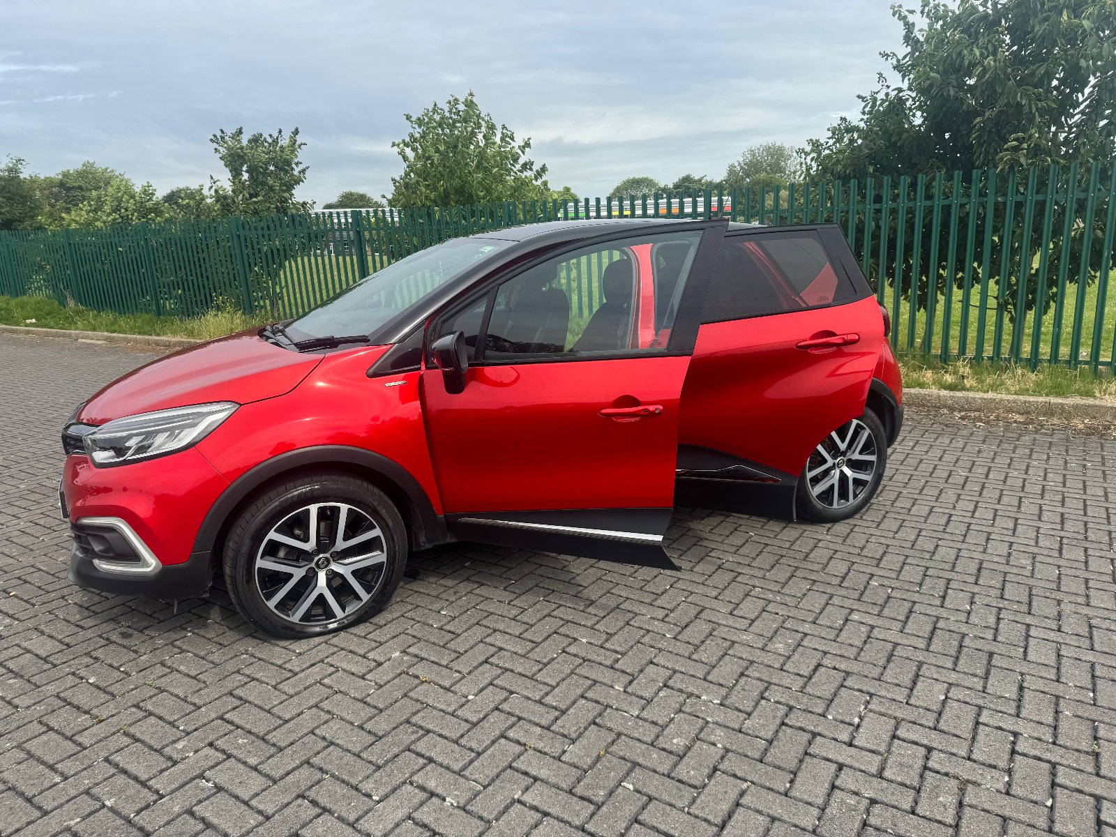 Renault Captur - Image 8