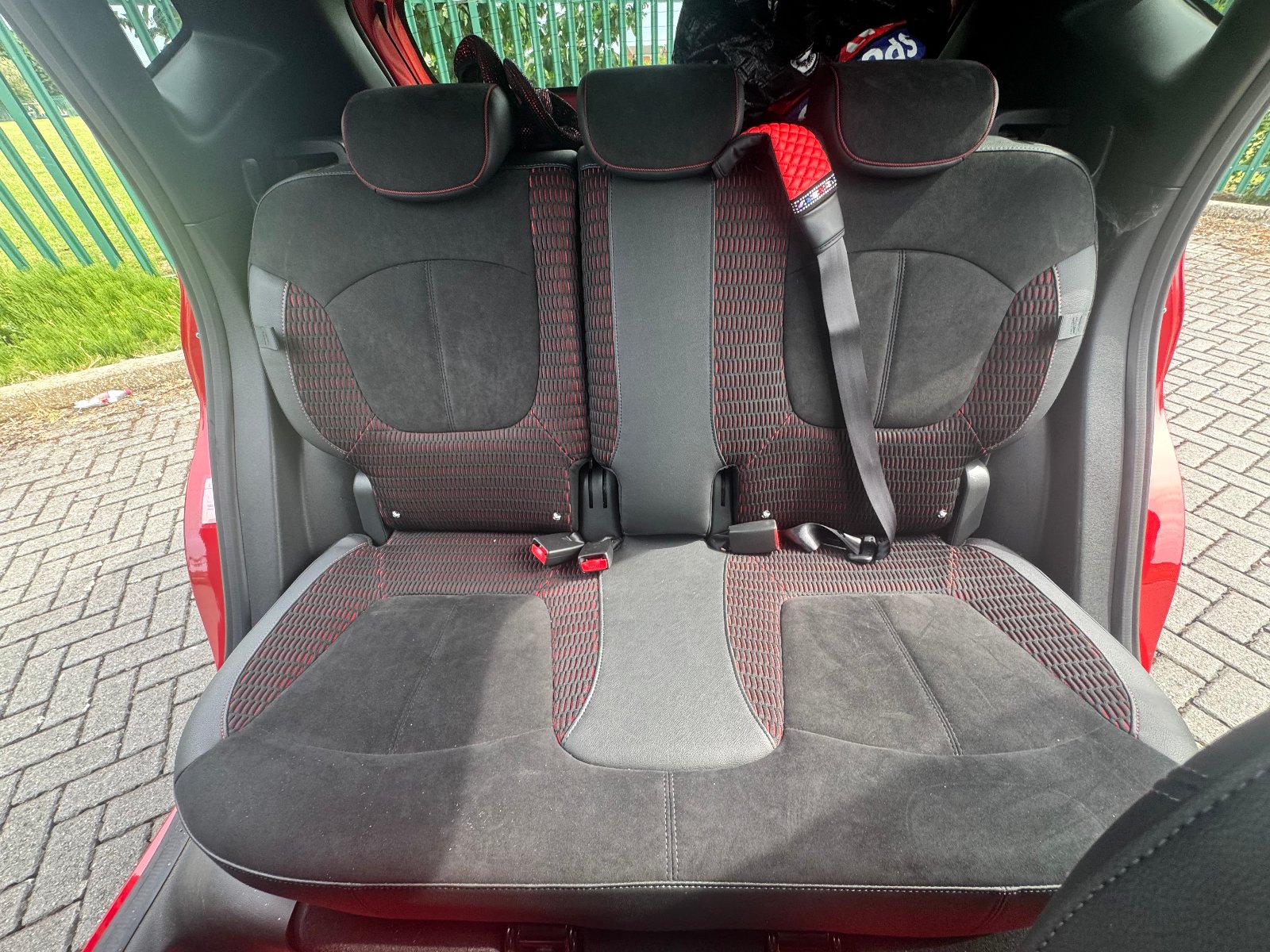Renault Captur - Image 10