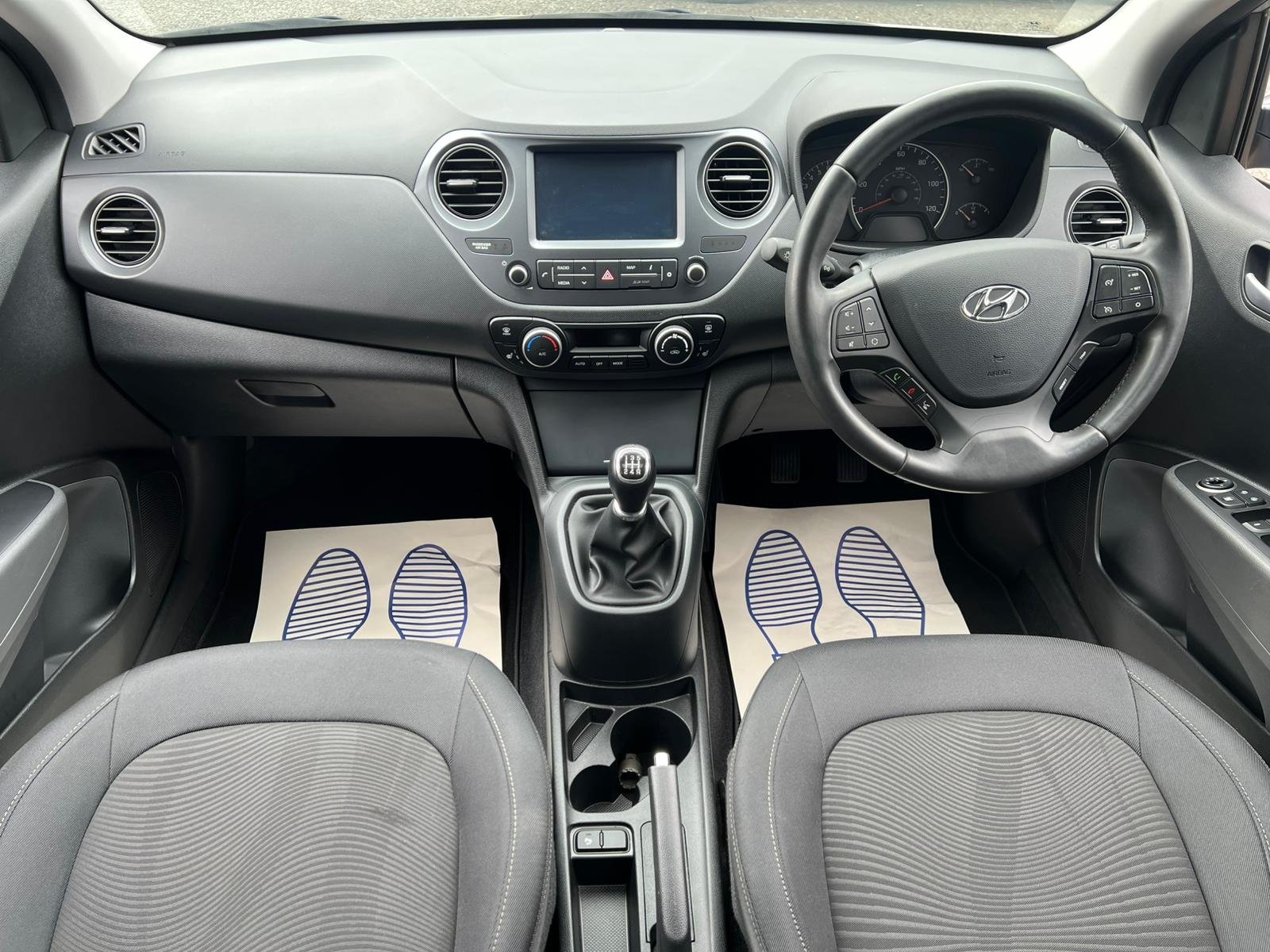 Hyundai i10 - Image 9