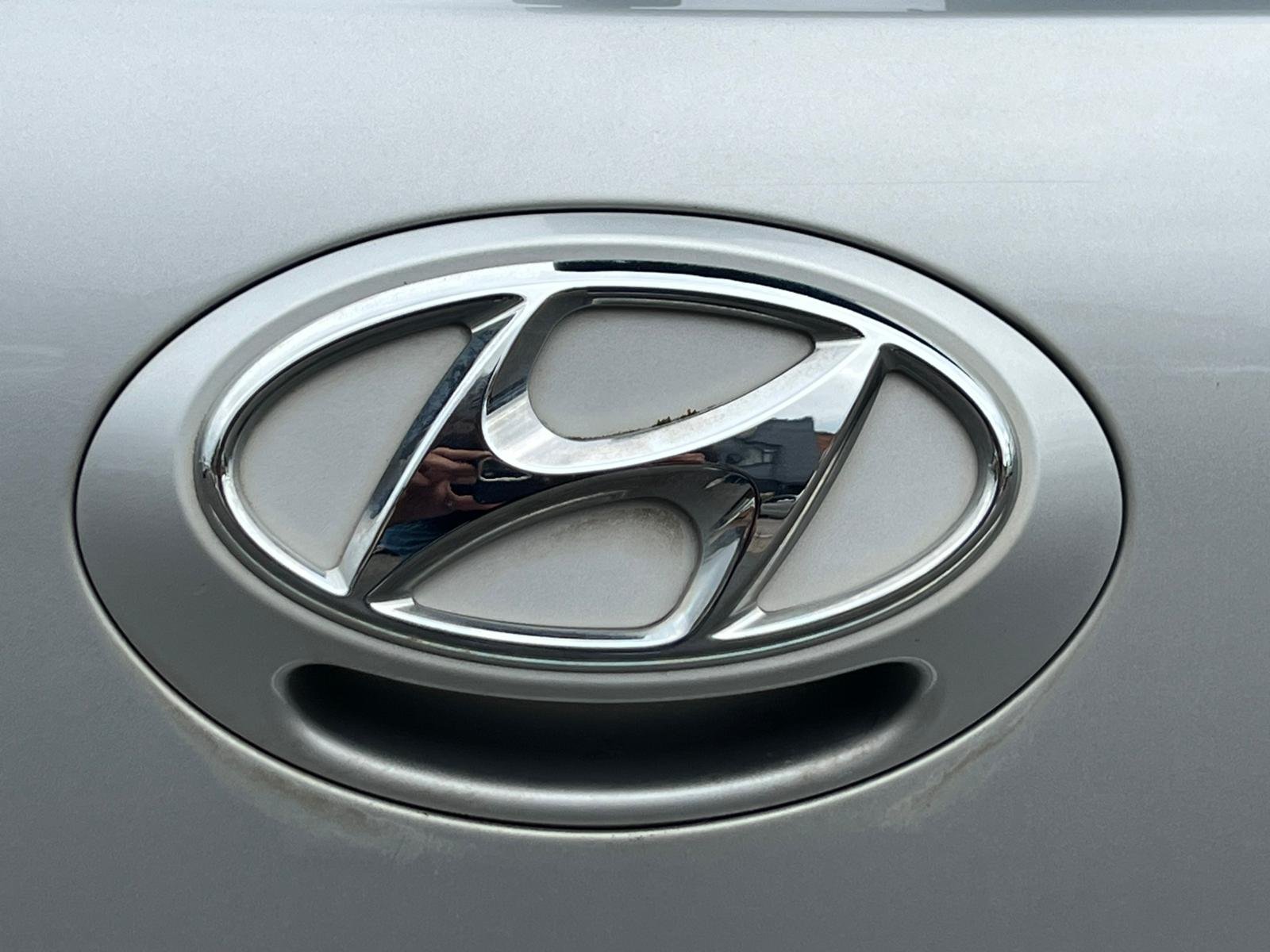 Hyundai i10 - Image 21