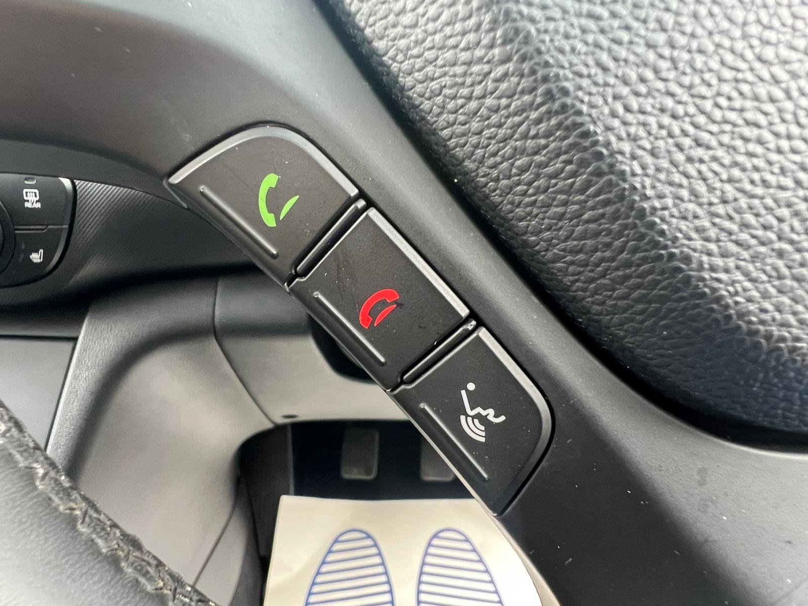 Hyundai i10 - Image 32