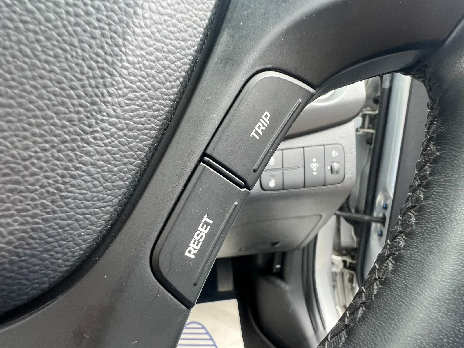 Hyundai i10 - Image 37