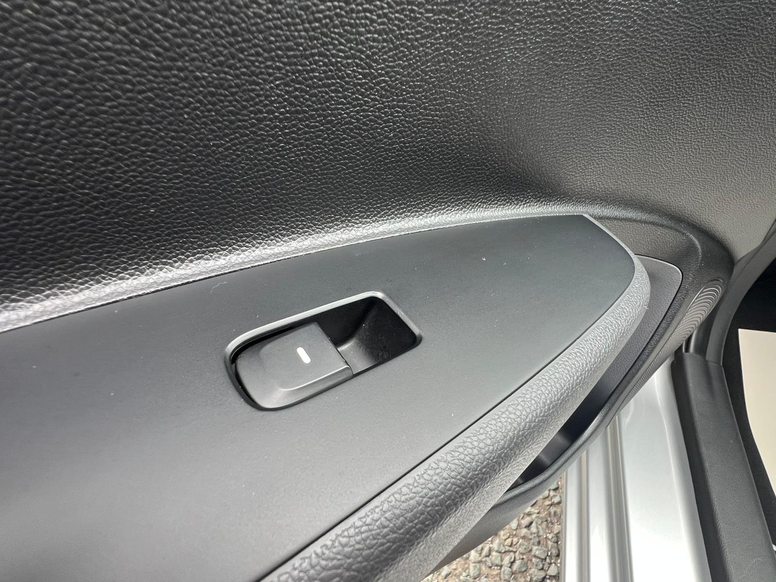 Hyundai i10 - Image 43