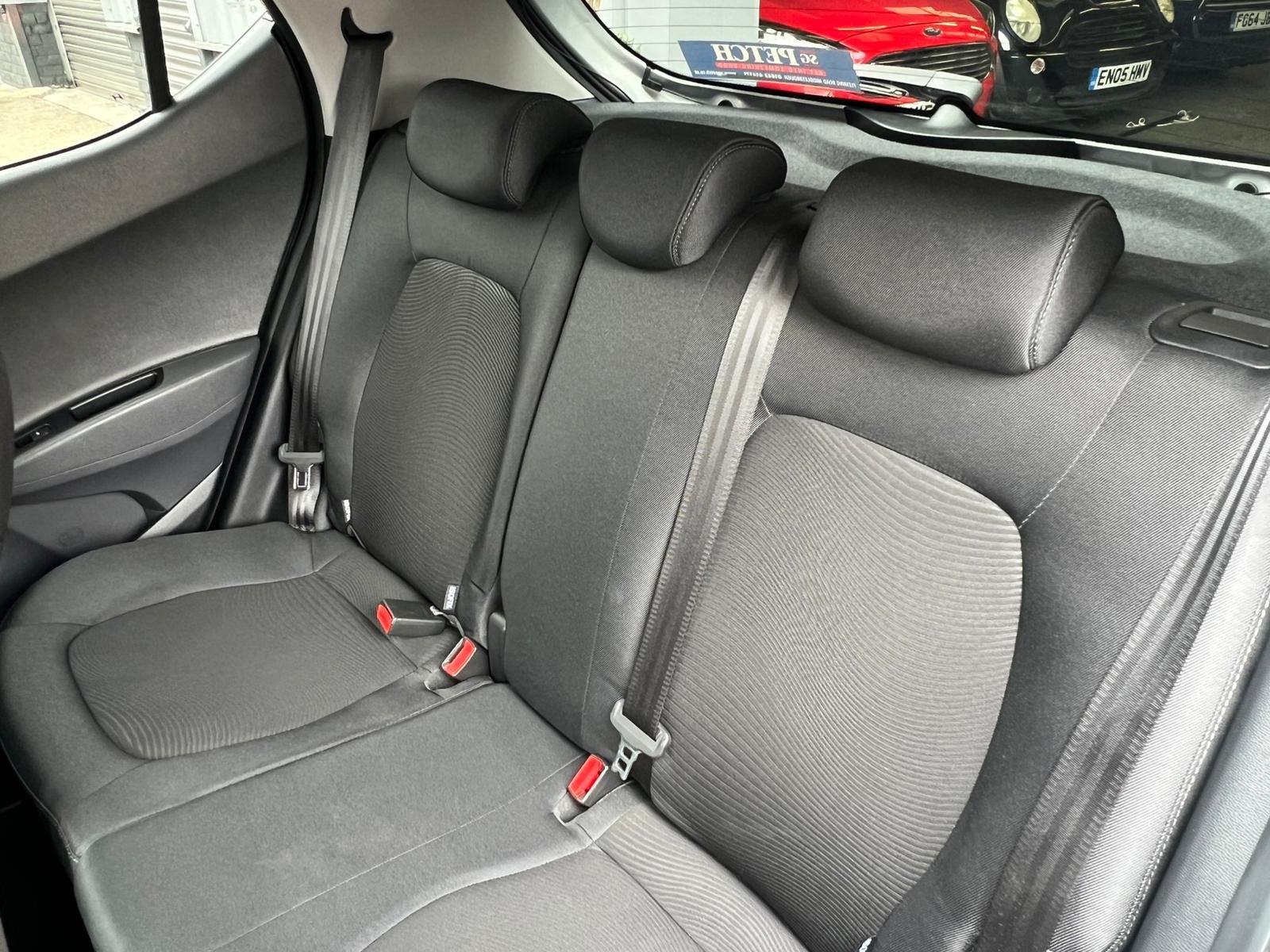 Hyundai i10 - Image 45