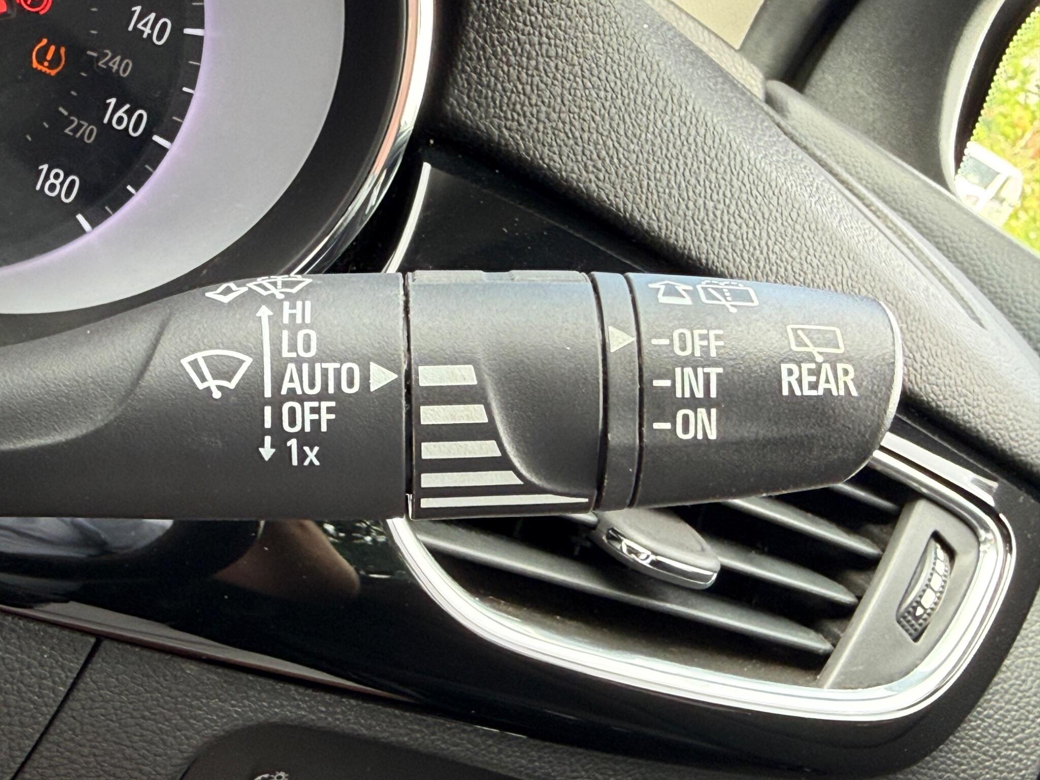 Vauxhall Astra - Image 21