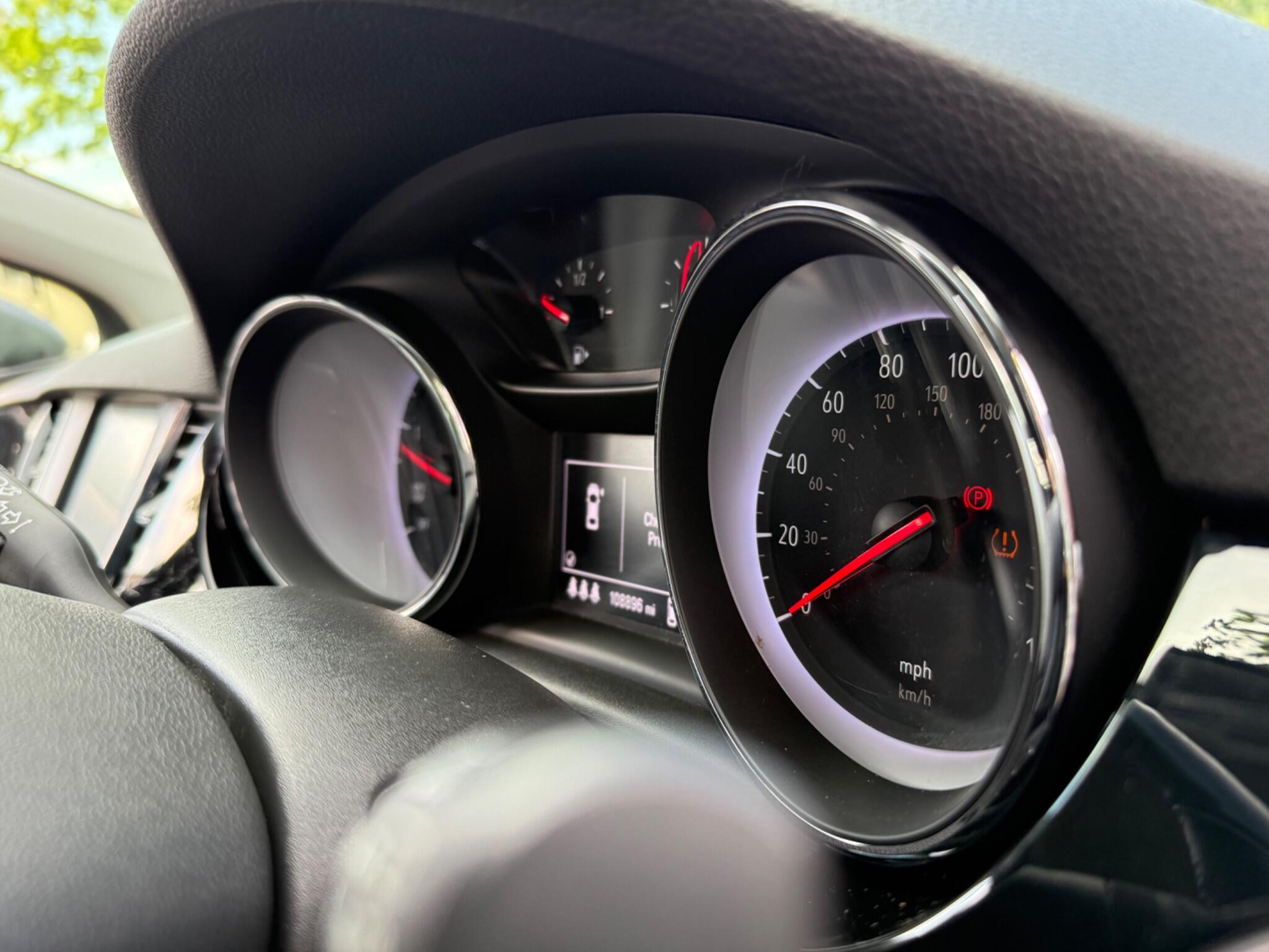 Vauxhall Astra - Image 34