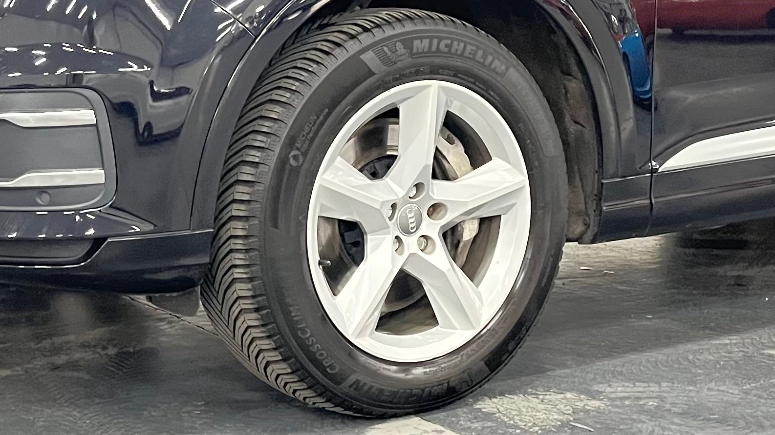 Audi Q7 - Image 17