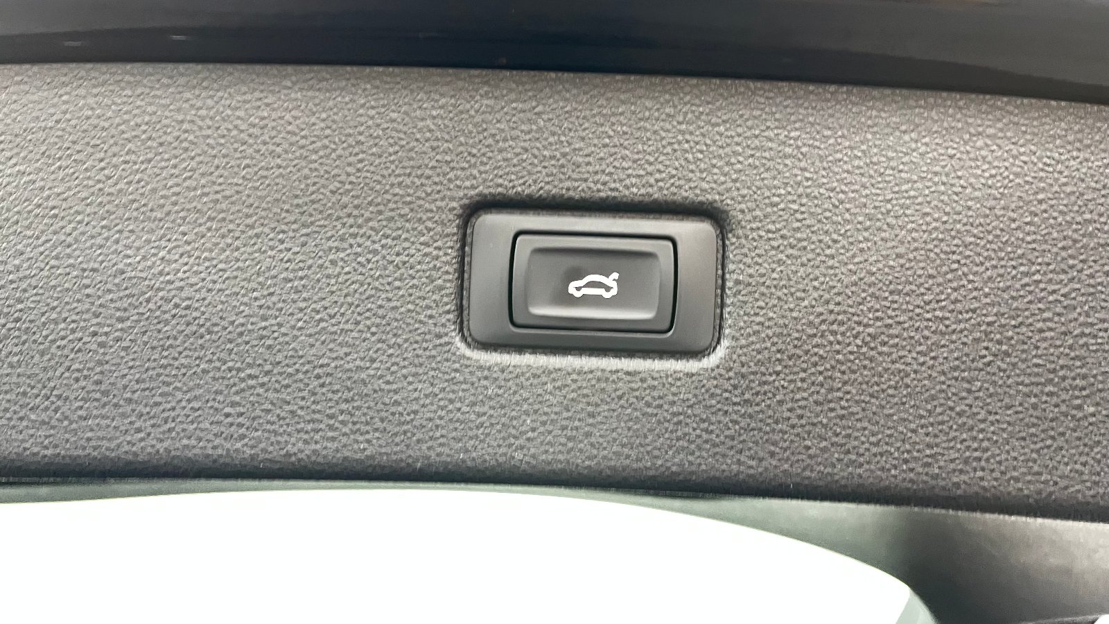 Audi Q7 - Image 13