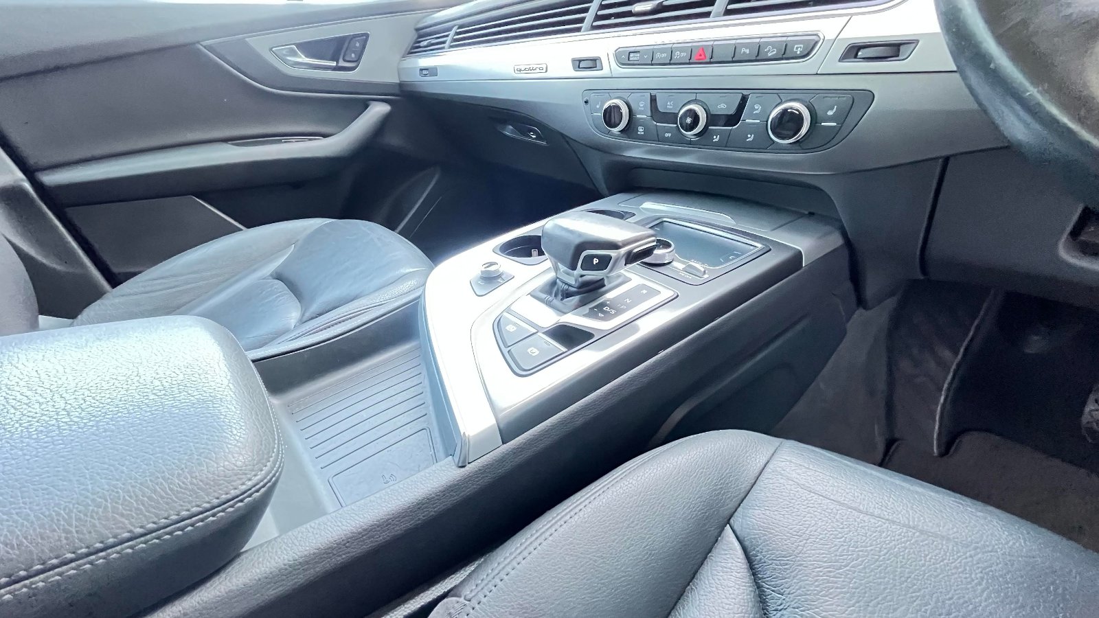Audi Q7 - Image 34