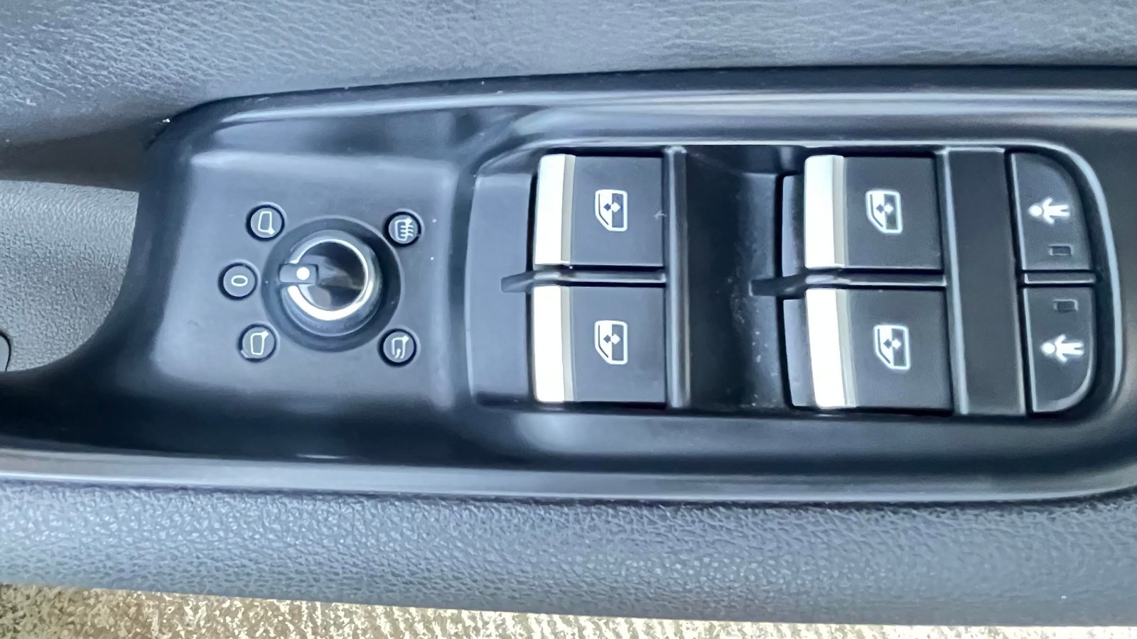Audi Q7 - Image 39