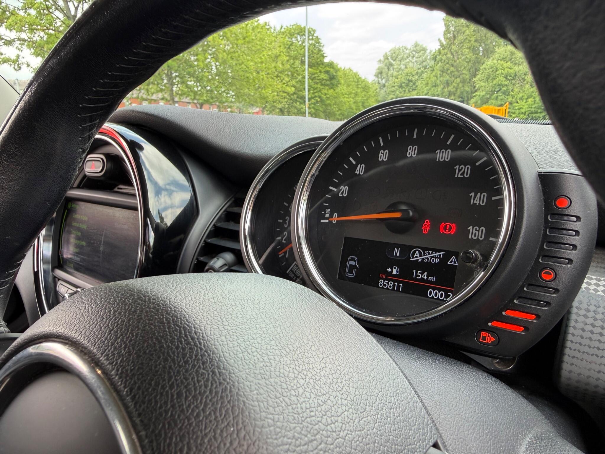 MINI Hatch - Image 12