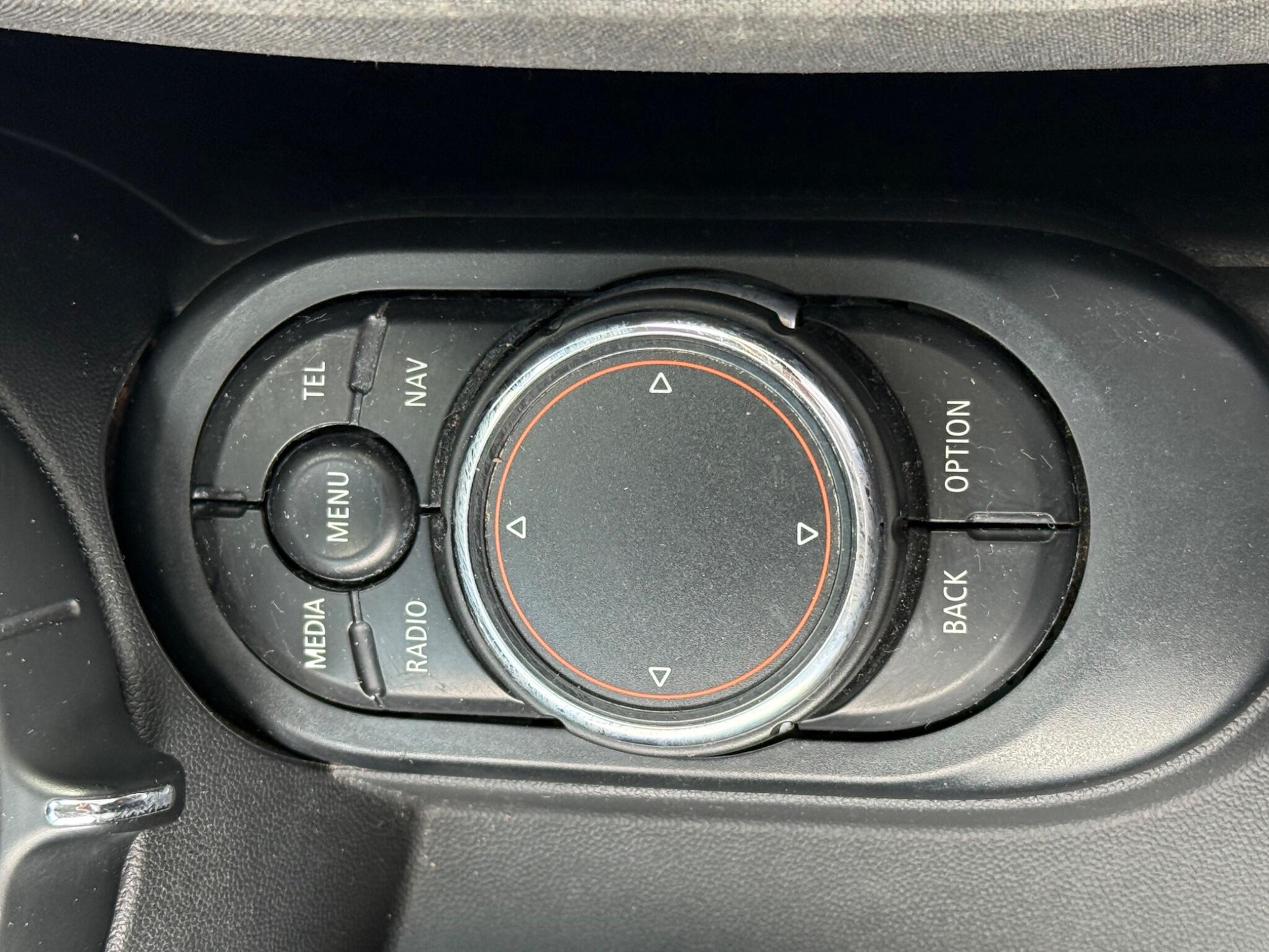 MINI Hatch - Image 19