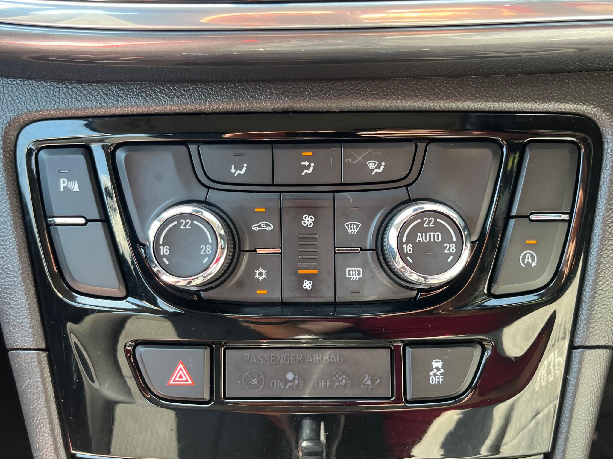Vauxhall Mokka X - Image 27