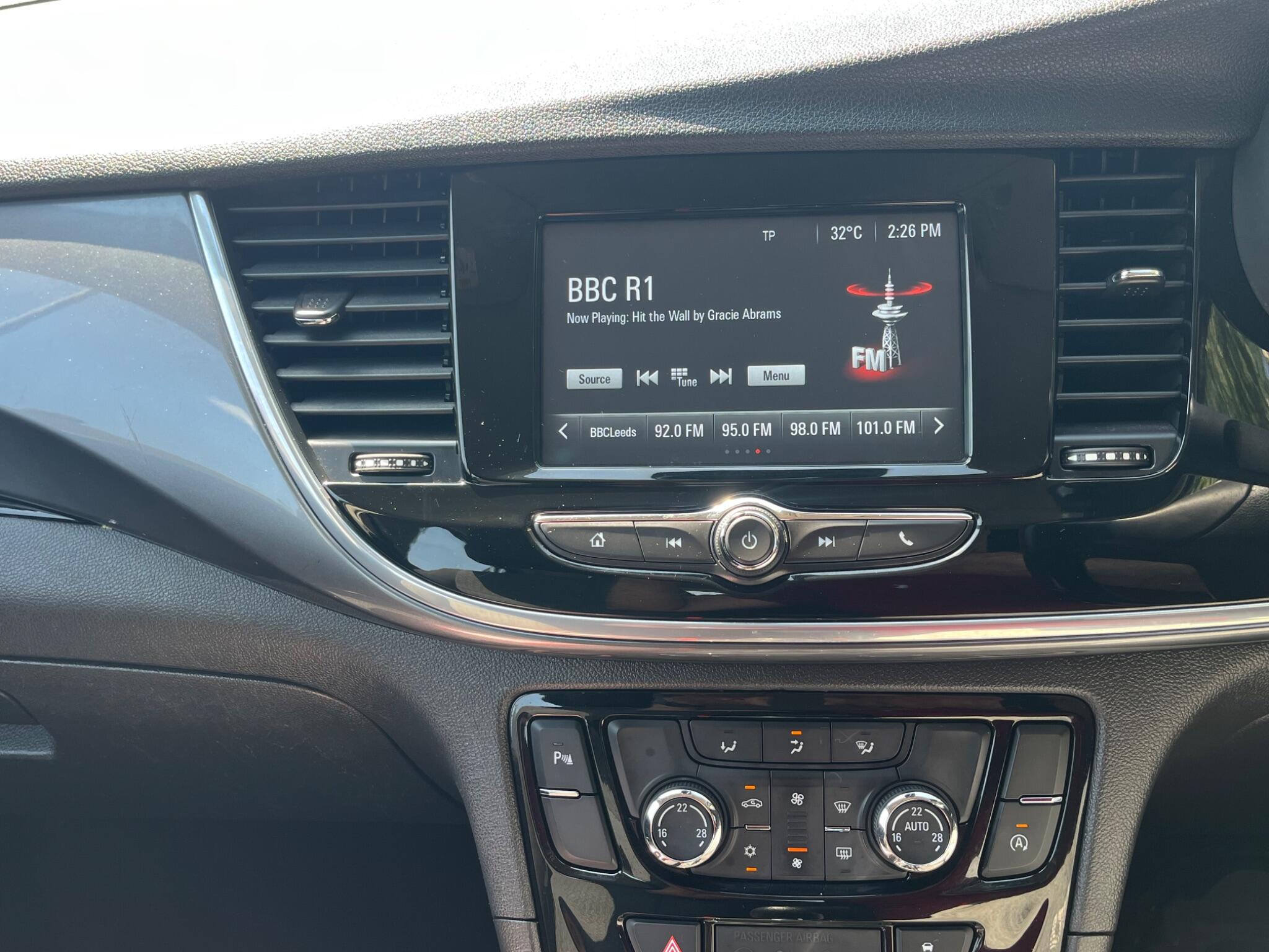 Vauxhall Mokka X - Image 31