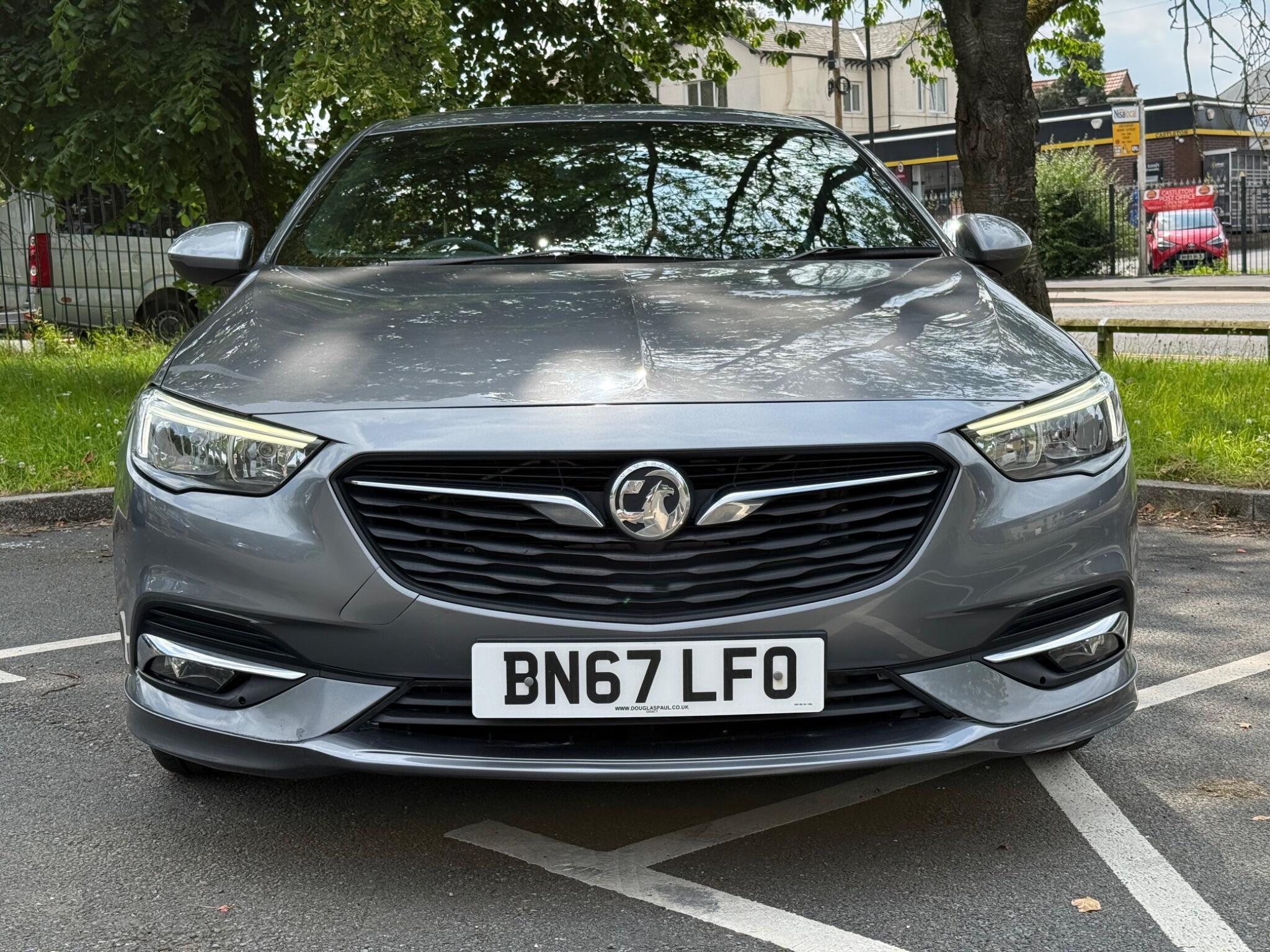 Vauxhall Insignia - Image 3