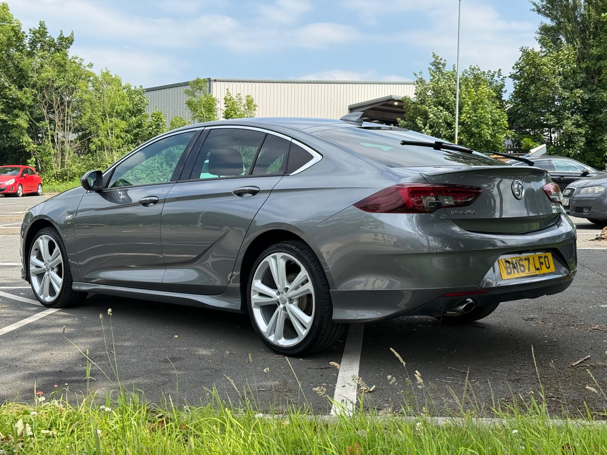 Vauxhall Insignia - Image 4