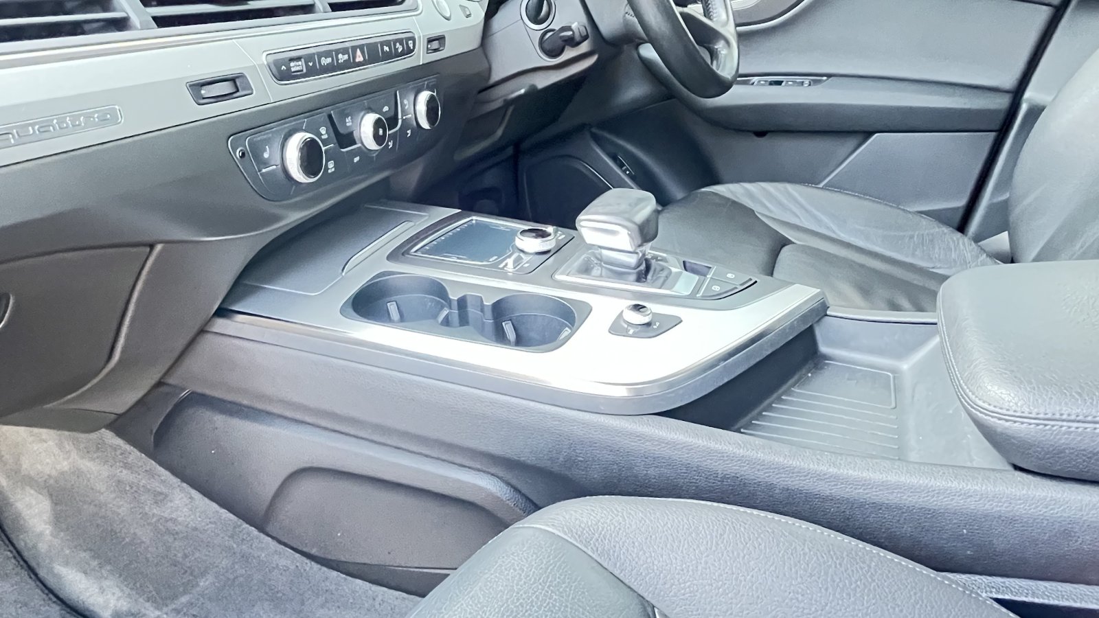 Audi Q7 - Image 43