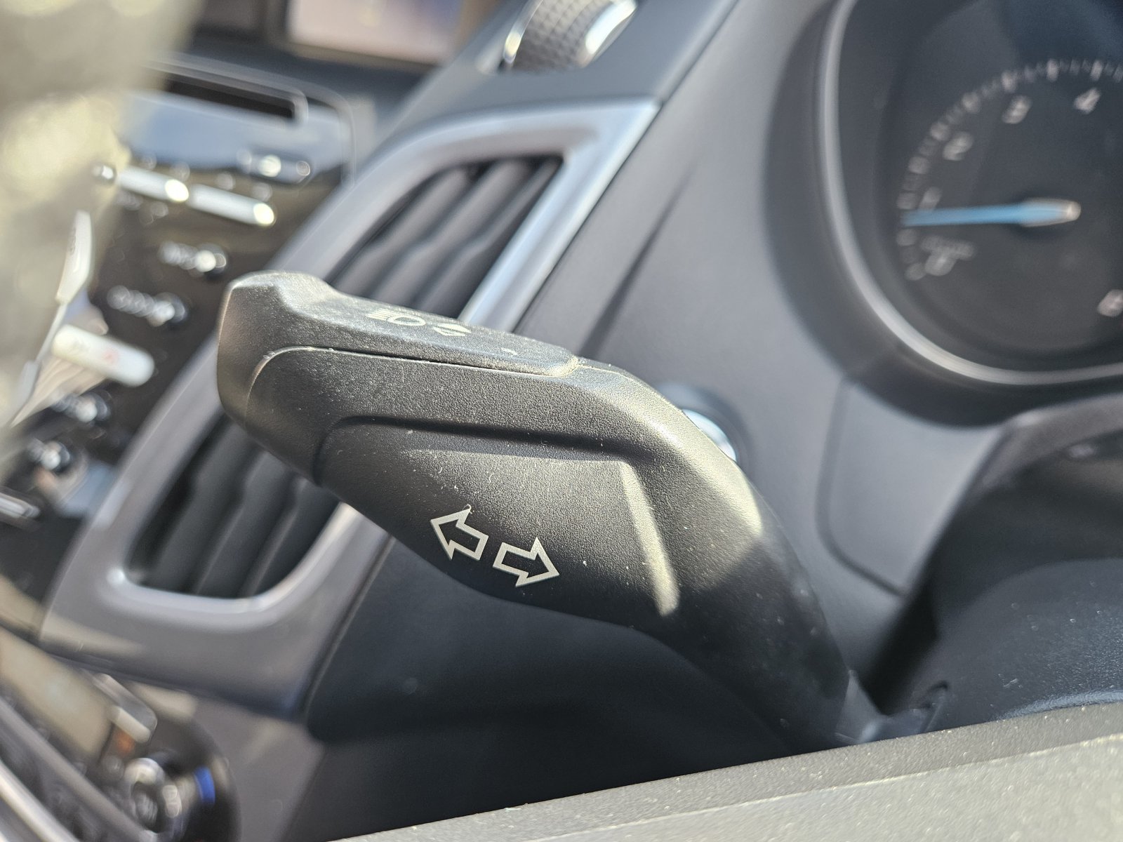 Ford Focus - Image 26