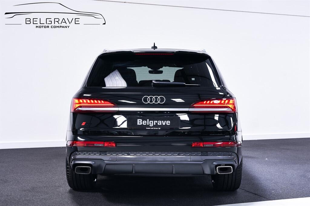 Audi Q7 - Image 7
