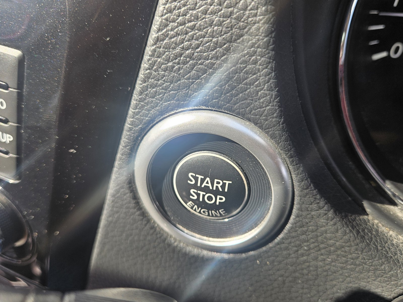 Nissan Qashqai - Image 30