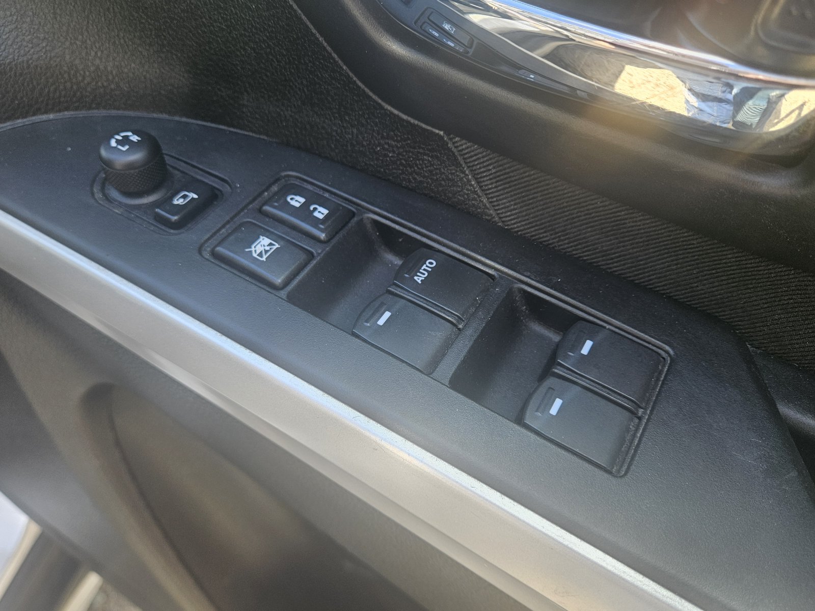 Suzuki SX4 S-Cross - Image 25
