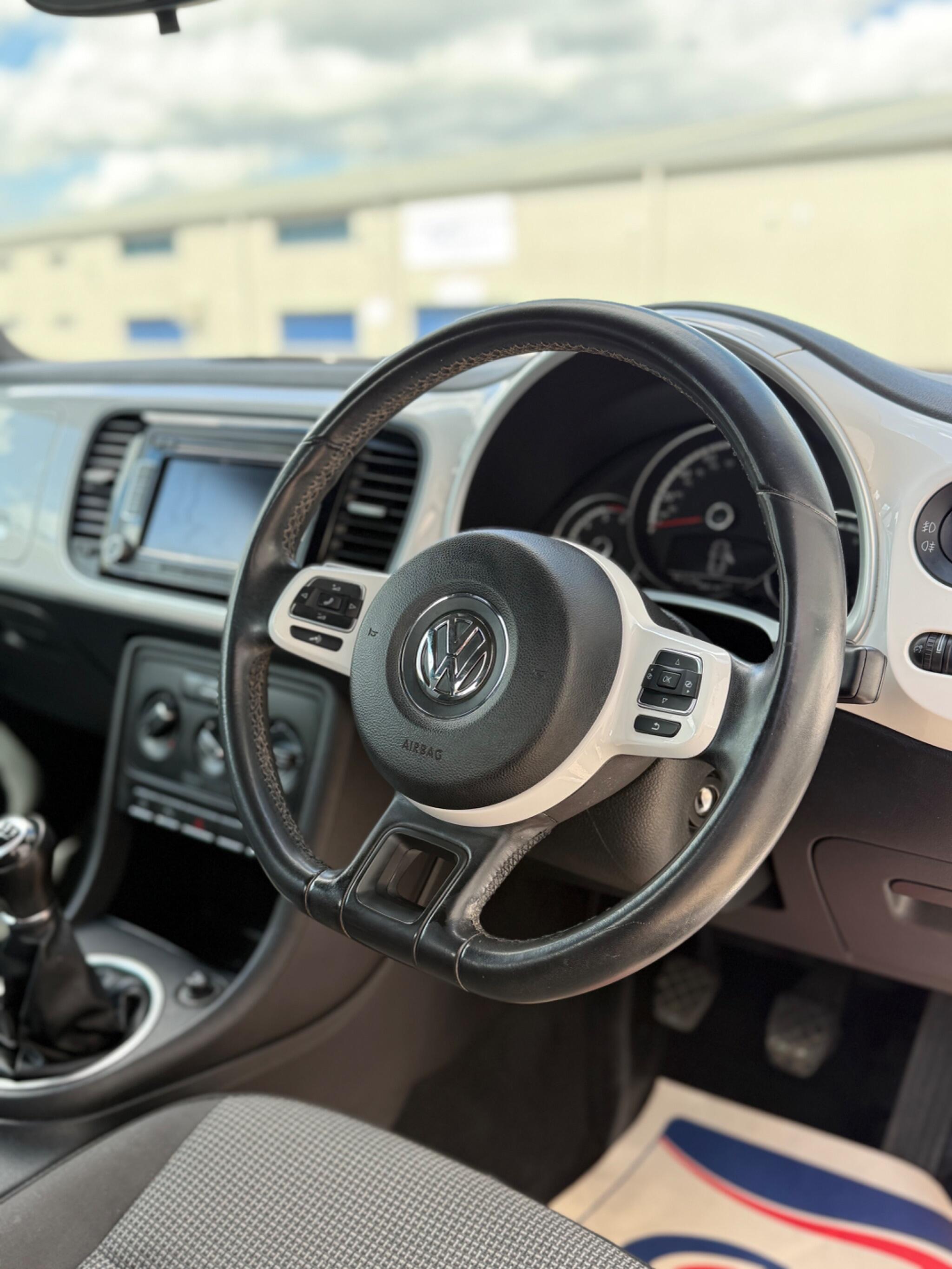 Volkswagen Beetle - Image 18