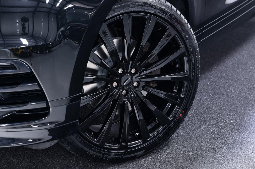 Land Rover Range Rover Velar - Image 8