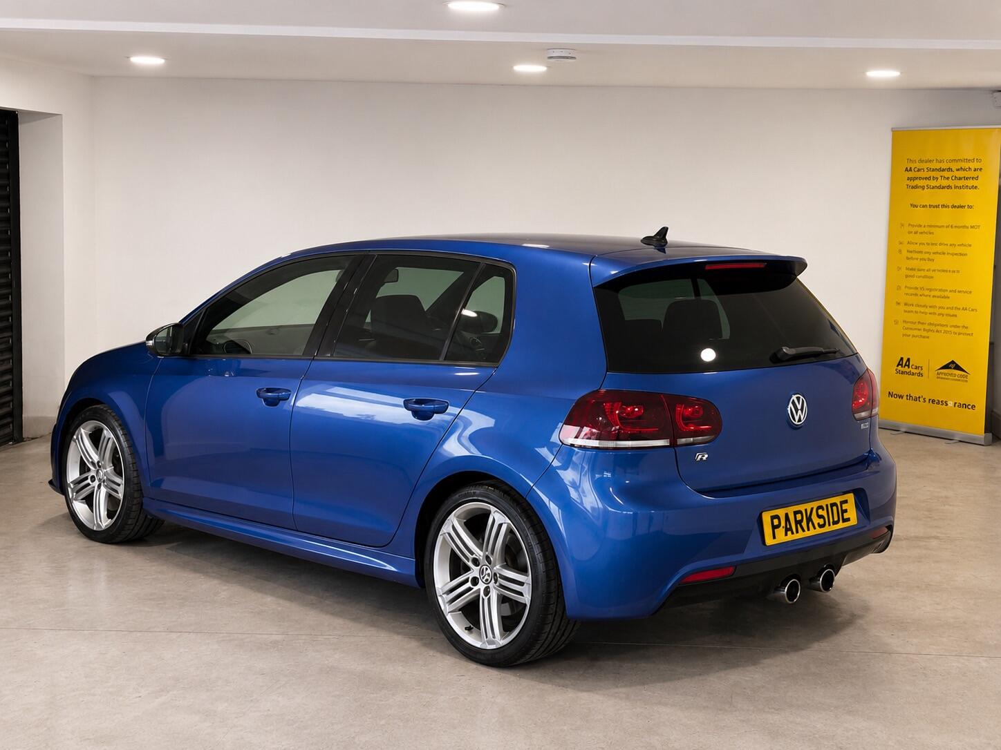 Volkswagen Golf - Image 11