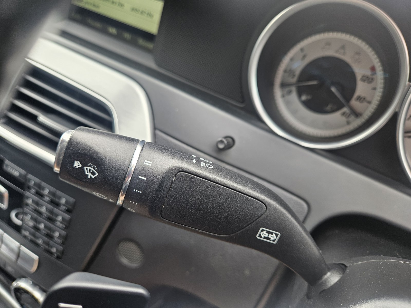 Mercedes C Class - Image 36