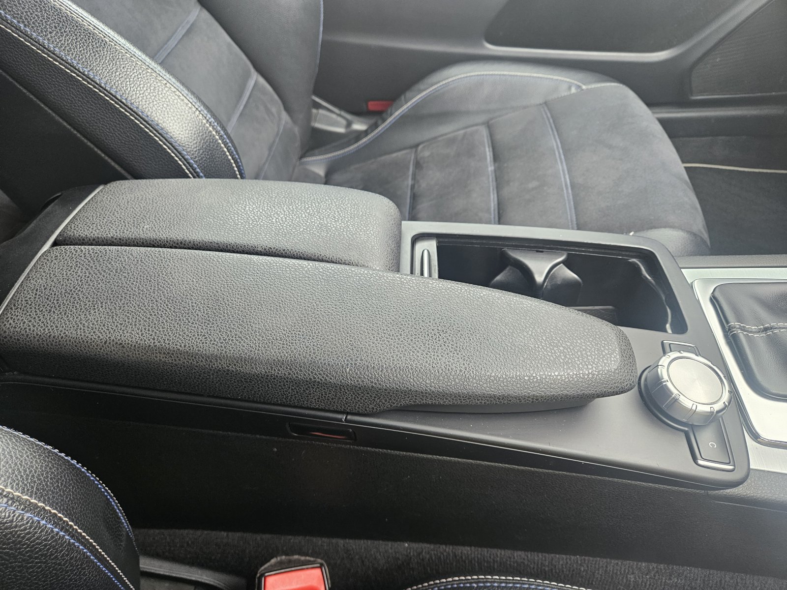 Mercedes C Class - Image 44