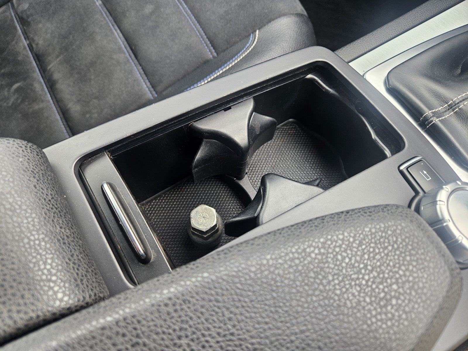Mercedes C Class - Image 45