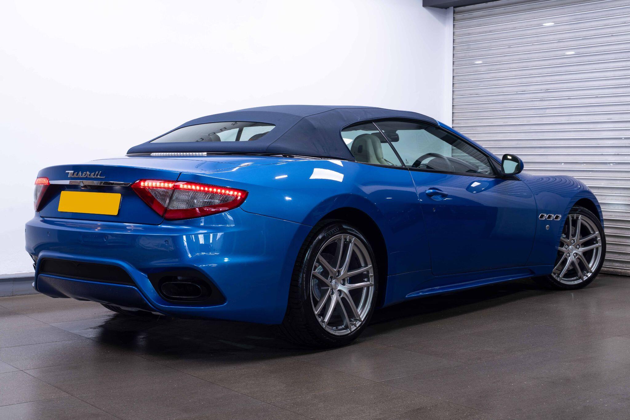 Maserati Grancabrio - Image 2